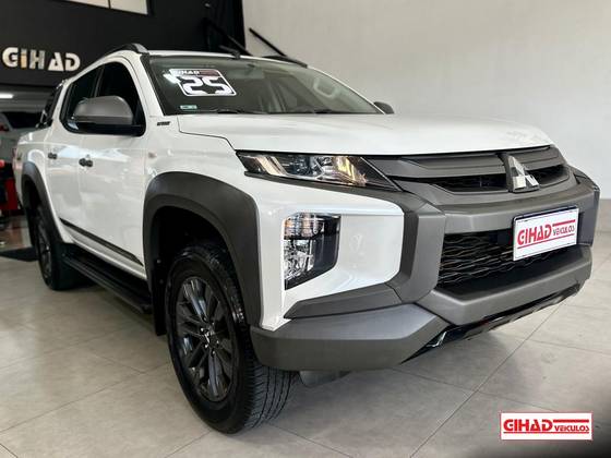 MITSUBISHI L200 TRITON 2.4 16V TURBO DIESEL SPORT OUTDOOR GLS CD 4P 4X4 AUTOMÁTICO